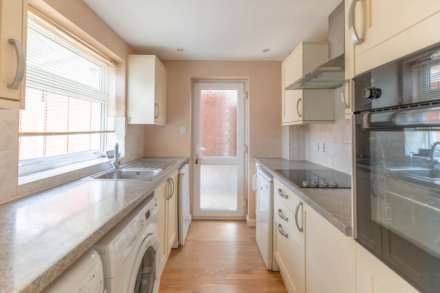 Hawthorn Rise, Stroud, Image 5