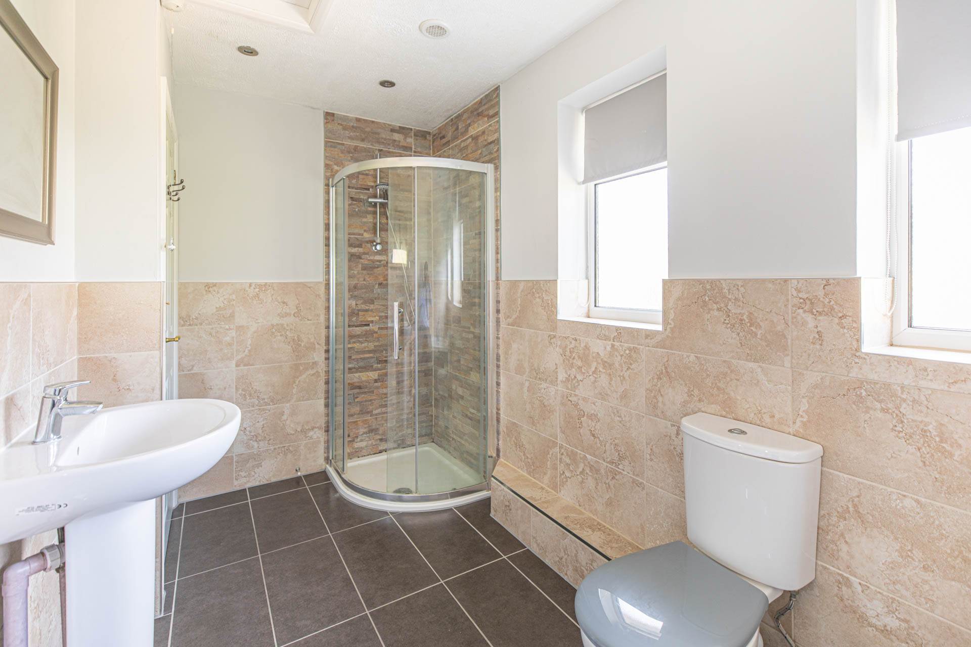 Manor Close, Minchinhampton, Image 19