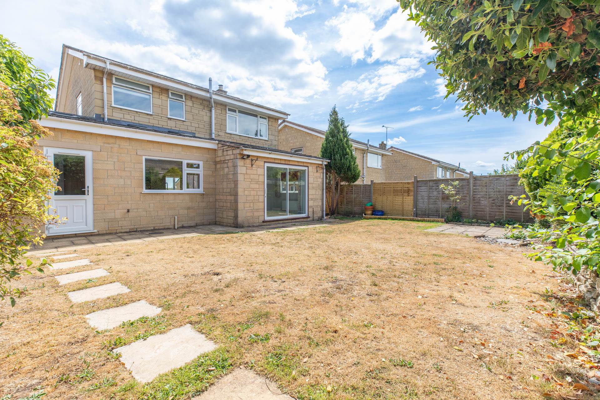 Manor Close, Minchinhampton, Image 2