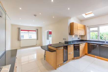 Manor Close, Minchinhampton, Image 7