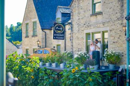 Palazzo Amalfi, Market Street, Nailsworth, Image 3