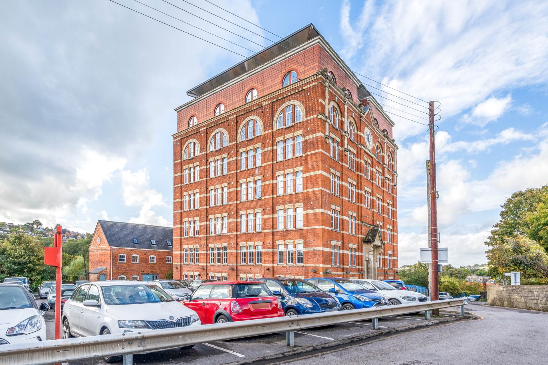 Hill Paul, Cheapside, Stroud, Image 1