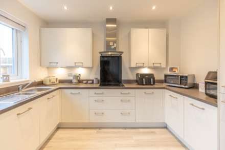 Arthur Keene Close, Stonehouse, Image 4