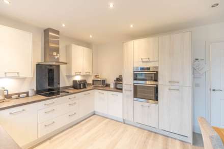 Arthur Keene Close, Stonehouse, Image 6