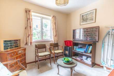 London Road, Thrupp, Image 6