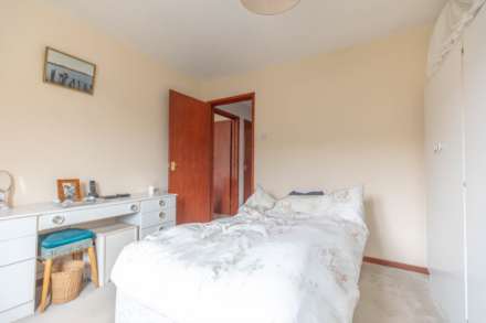 London Road, Thrupp, Image 7