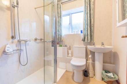 London Road, Thrupp, Image 8