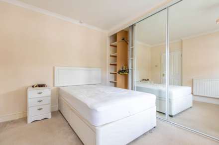 Bourne Lane, Stroud, Image 12