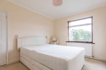 Bourne Lane, Stroud, Image 14