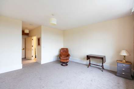 Hill Paul, Cheapside, Stroud, Image 4