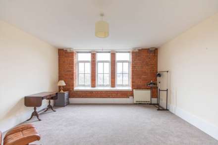 Hill Paul, Cheapside, Stroud, Image 5