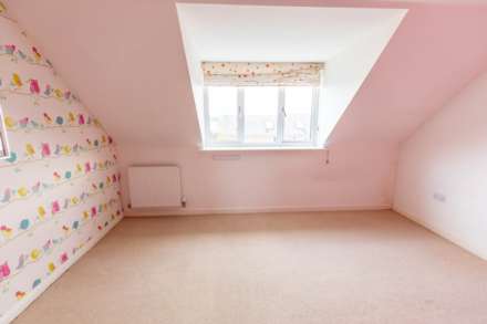 Yew Tree Road, Brockworth, Gloucester, Image 8