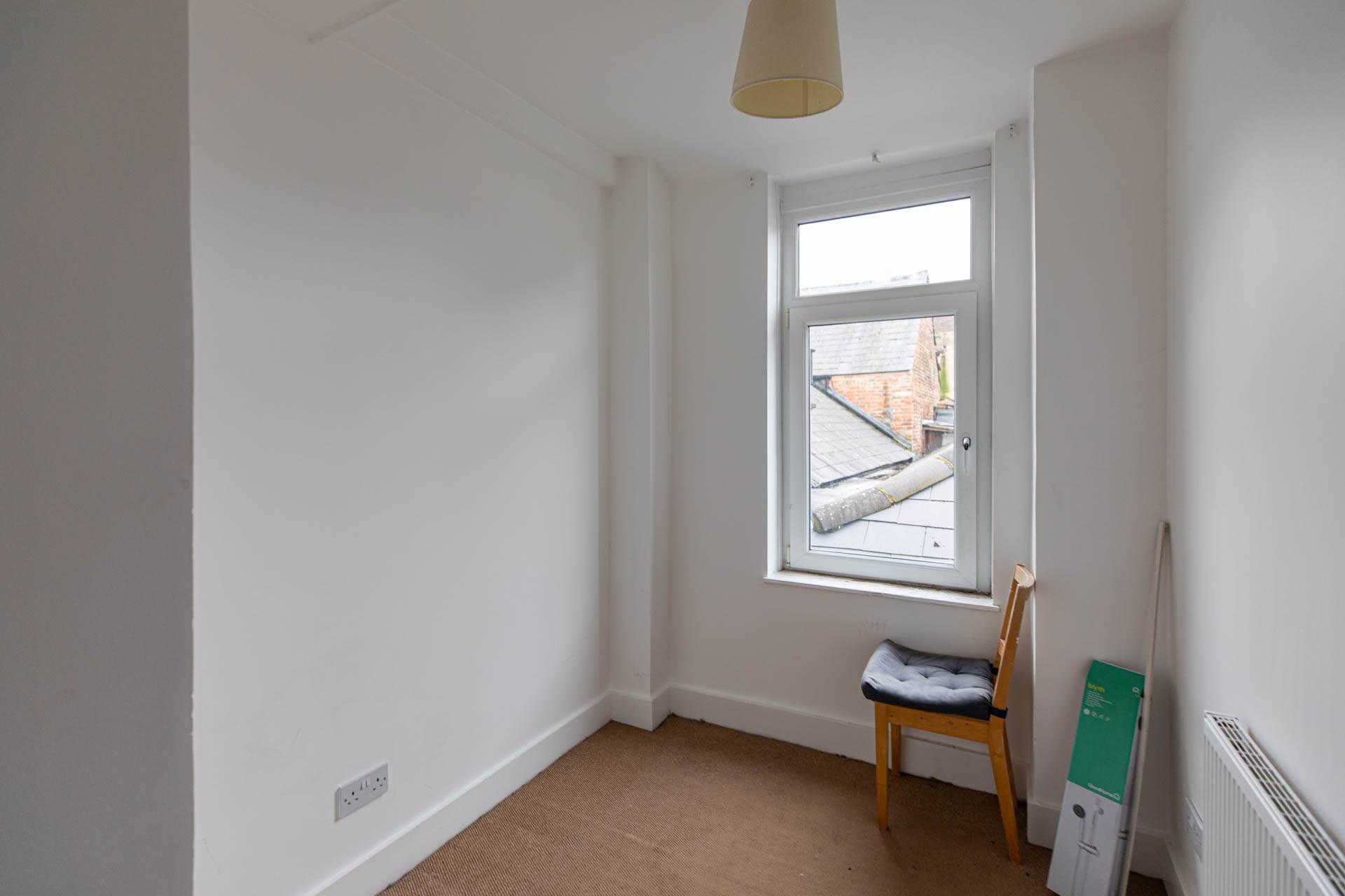 Mixed use Commercial unit & 2 x Self contained two bedroom flats, High Street, Stroud, Image 13