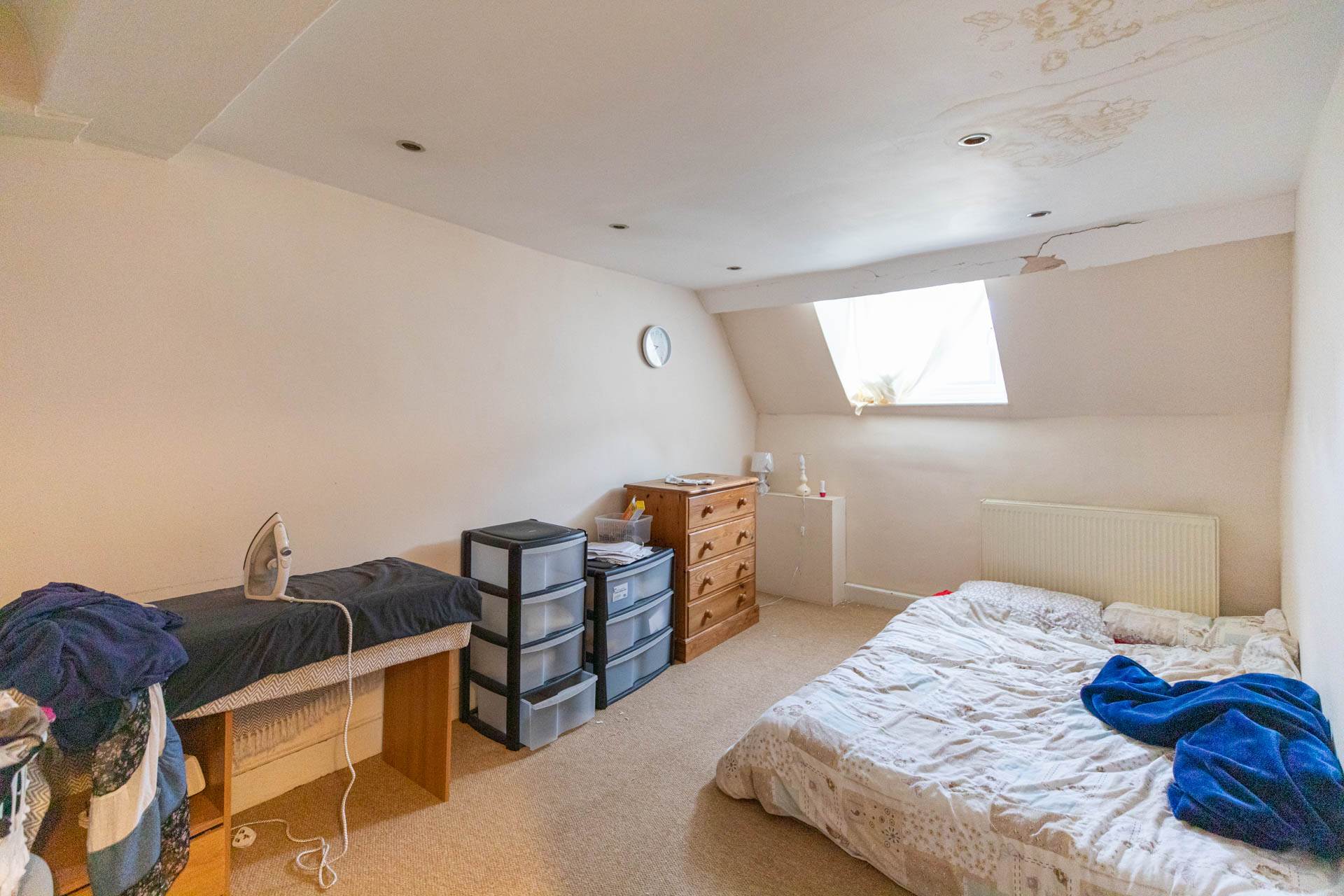 Mixed use Commercial unit & 2 x Self contained two bedroom flats, High Street, Stroud, Image 23