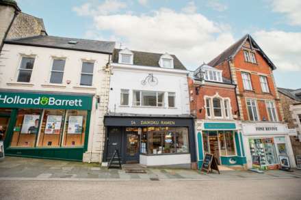 Mixed use Commercial unit & 2 x Self contained two bedroom flats, High Street, Stroud, Image 1