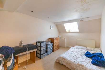 Mixed use Commercial unit & 2 x Self contained two bedroom flats, High Street, Stroud, Image 23