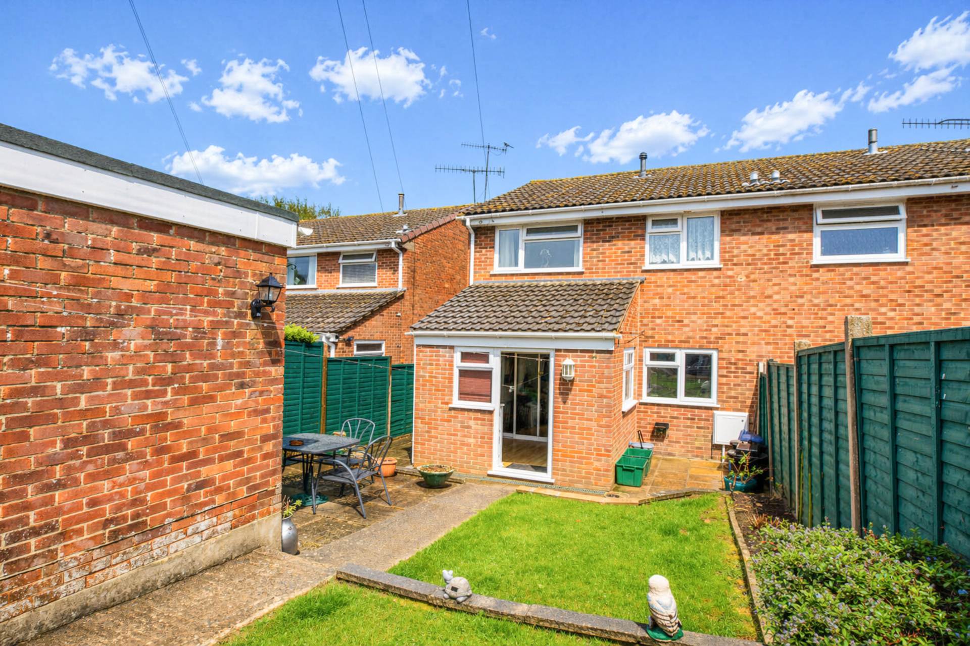 The Bassetts, Cashes Green, Image 3