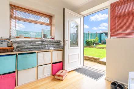 The Bassetts, Cashes Green, Image 10