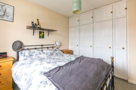 The Bassetts, Cashes Green, Image 13