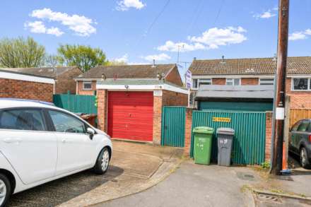 The Bassetts, Cashes Green, Image 20