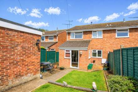 The Bassetts, Cashes Green, Image 3