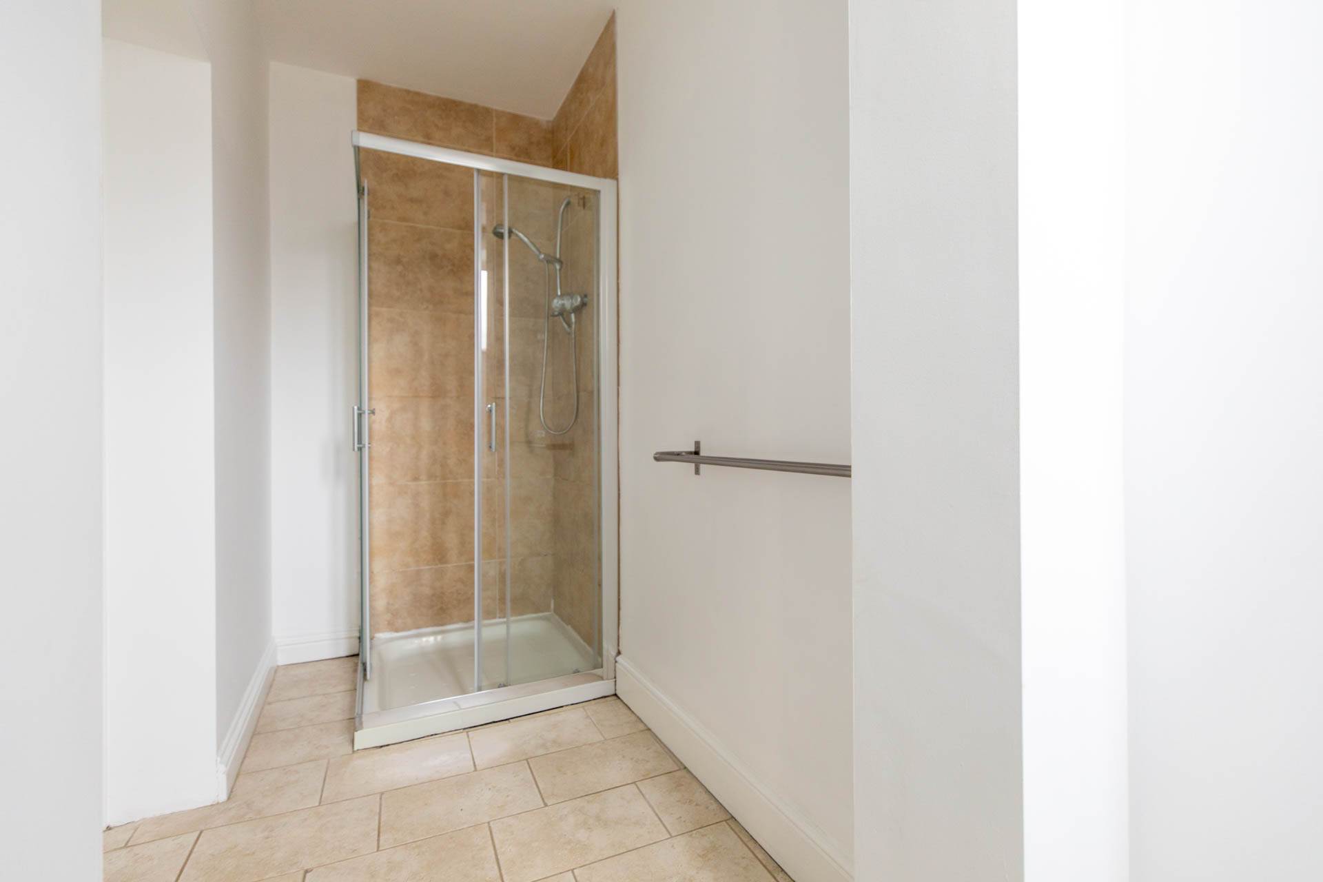 Russell House, Stroud, Image 6