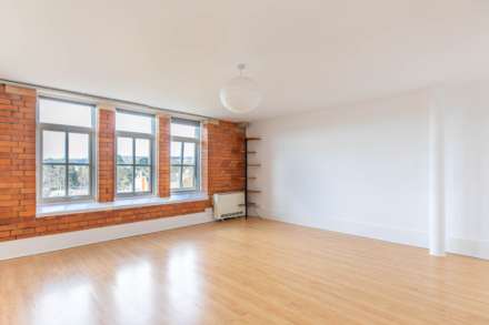 Hill Paul, Stroud, Image 2