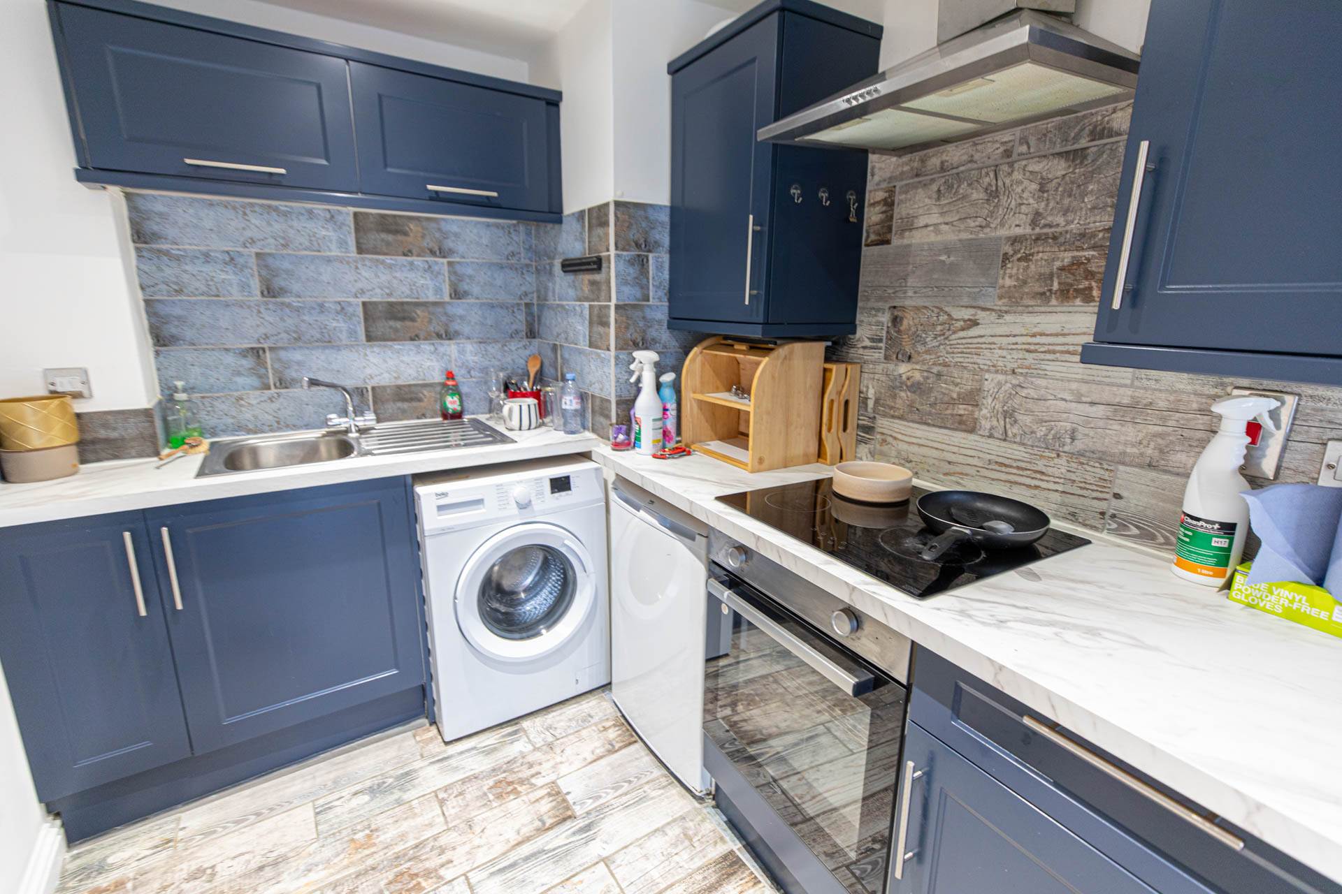 Palazzo Amalfi, Market Street, Nailsworth, Image 2