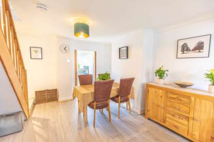 Springfield Road, Cashes Green, Stroud, Image 3