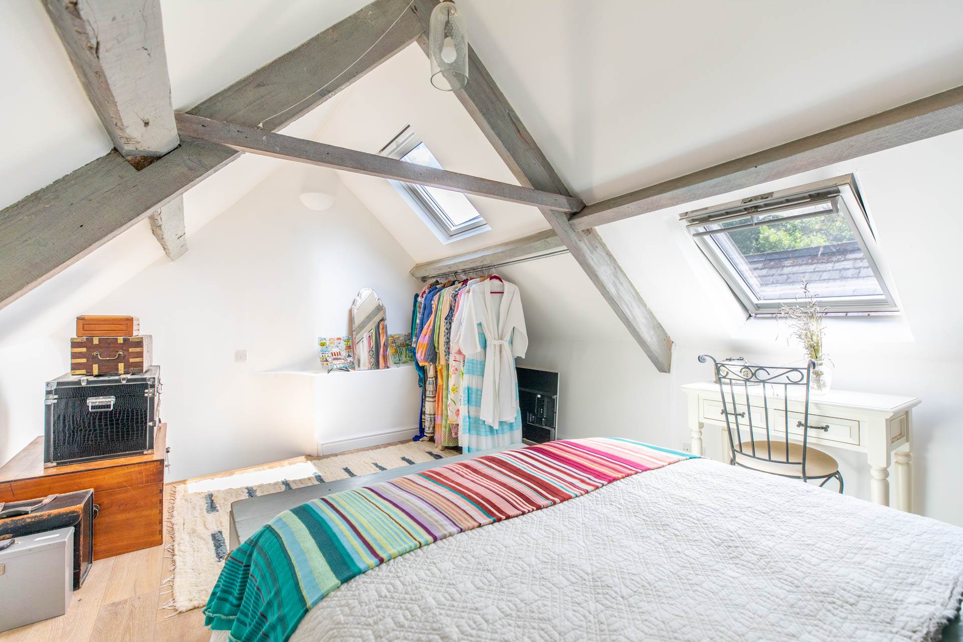 High Street, Chalford, Image 16