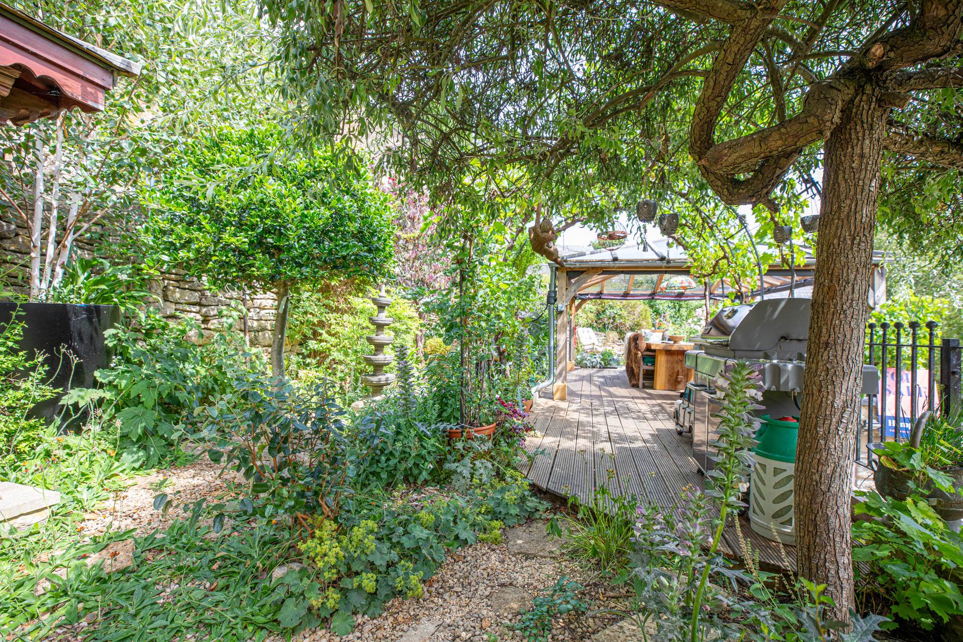 High Street, Chalford, Image 31