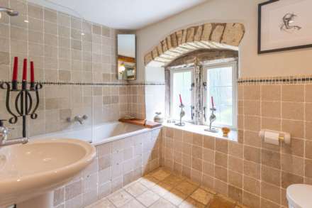 High Street, Chalford, Image 23