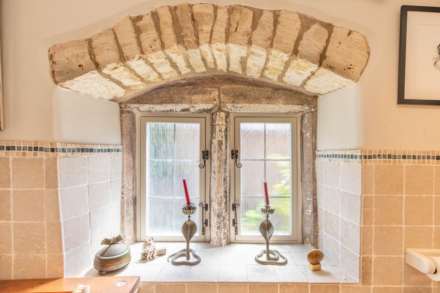 High Street, Chalford, Image 24