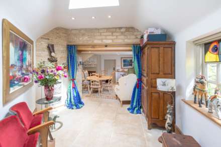 High Street, Chalford, Image 5