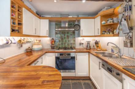 High Street, Chalford, Image 9