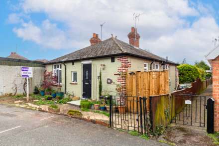 Laburnum Walk, Stonehouse