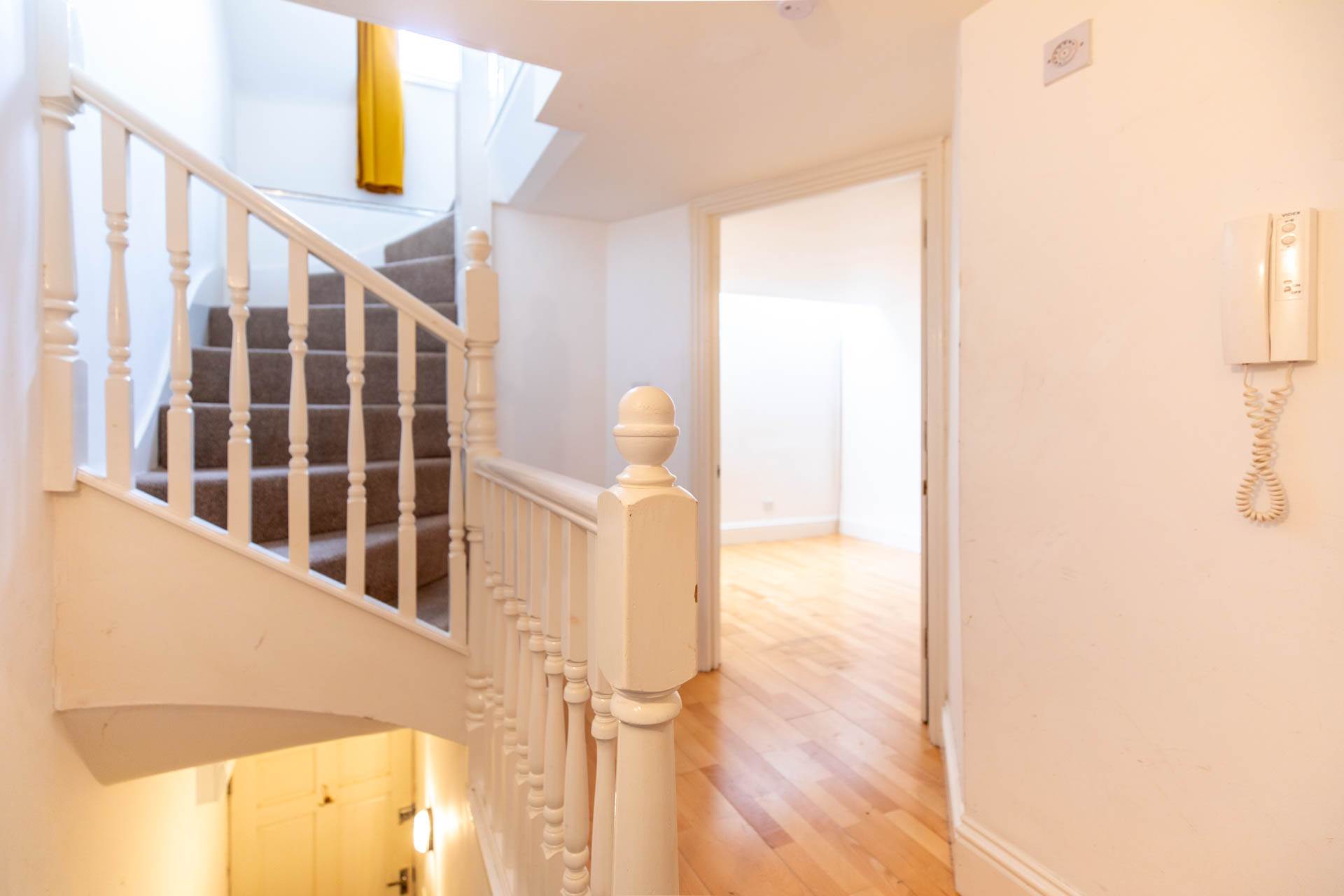 Swan House, Swan Lane, Stroud, Image 3