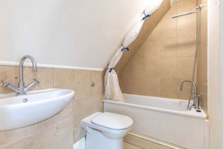 Swan House, Swan Lane, Stroud, Image 10