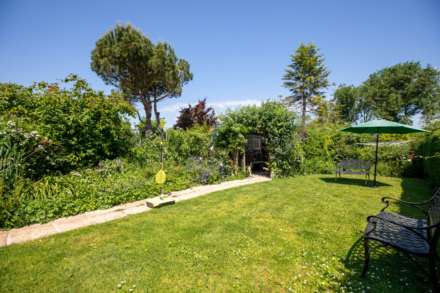 Passage Road, Saul, Image 30