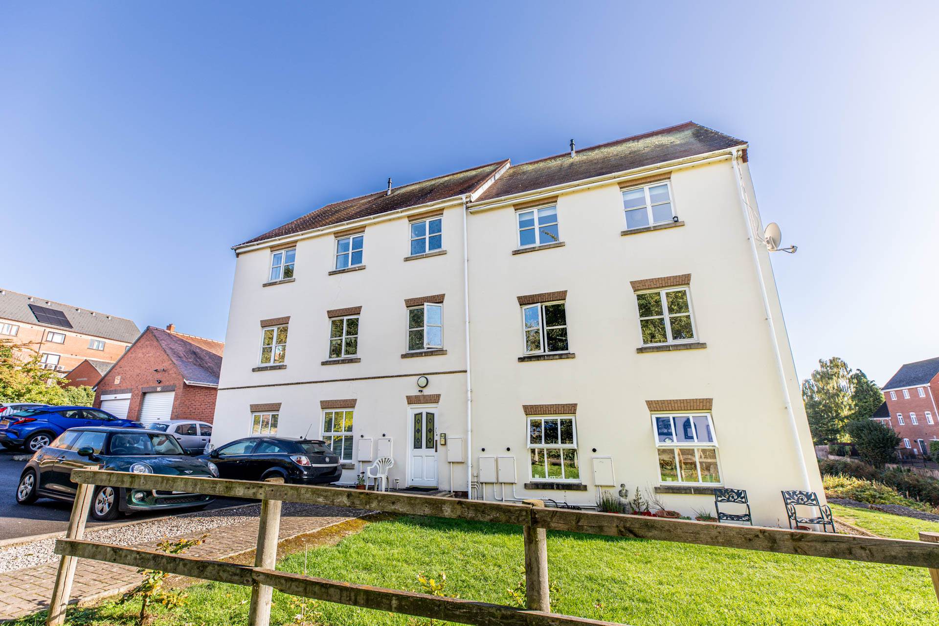 Hilly Orchard, Cainscross, Stroud, GL5, Image 1