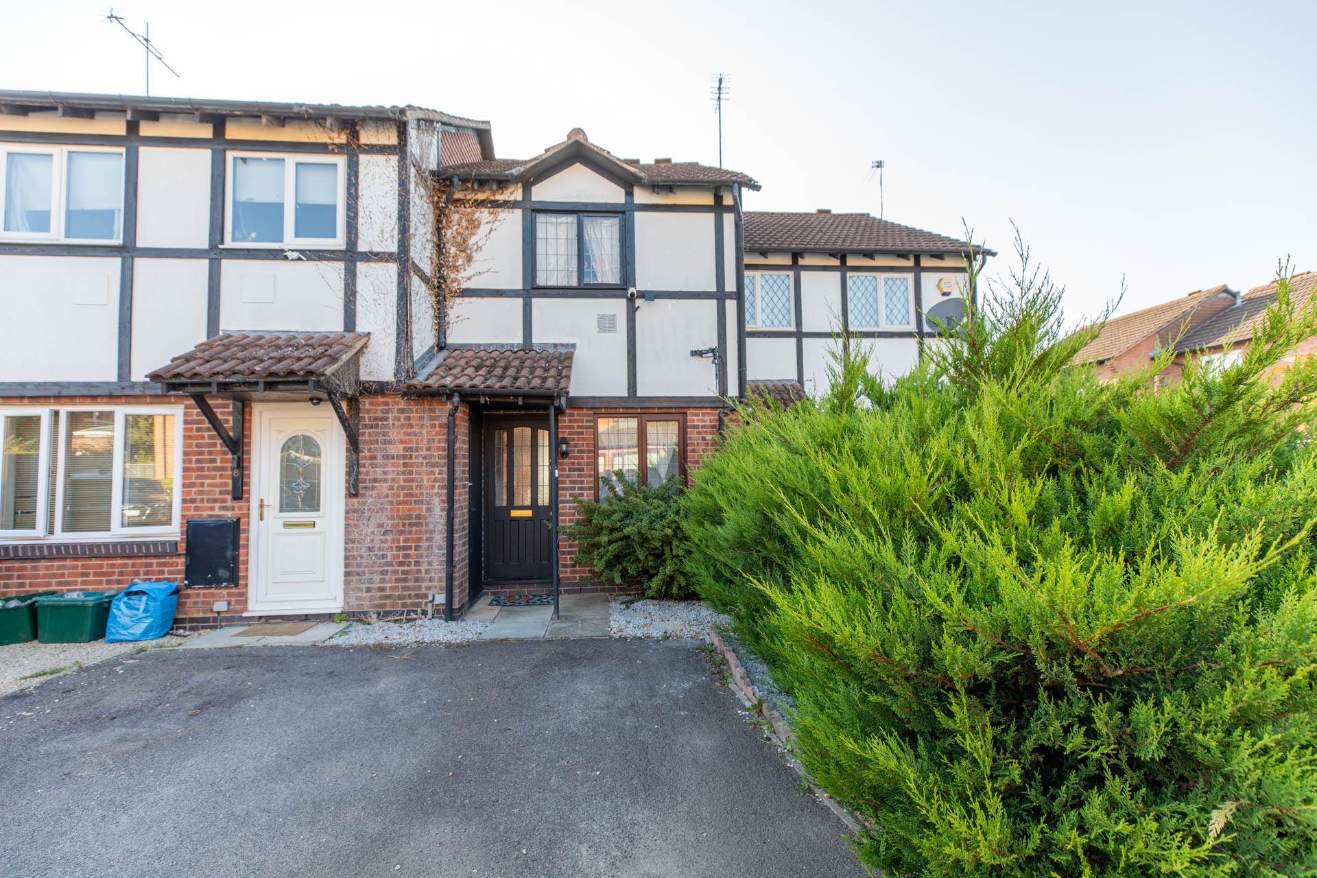 Watermoor Close, Springbank, Image 1