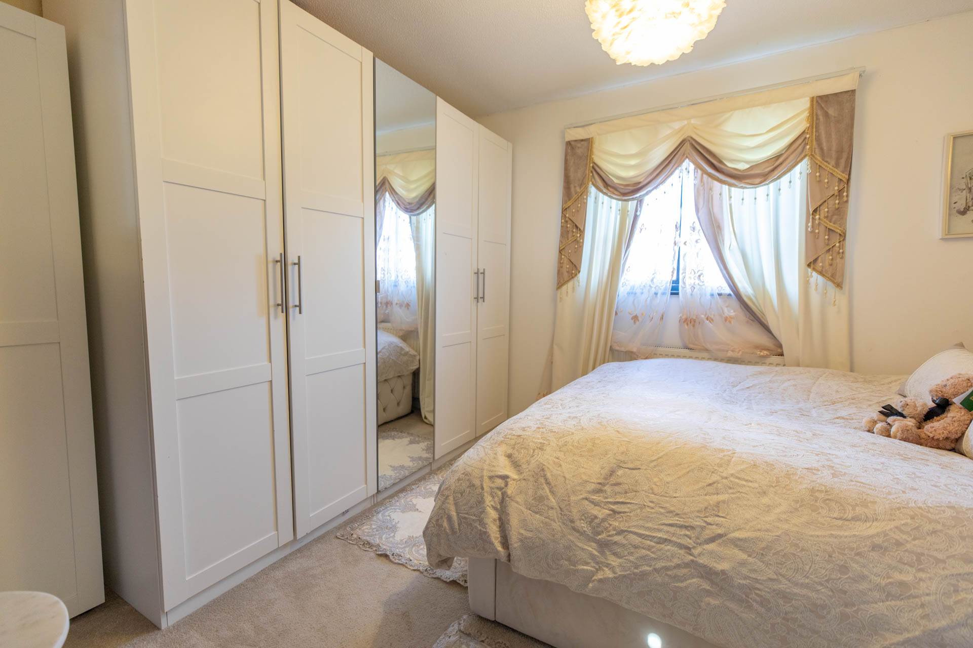 Watermoor Close, Springbank, Image 5
