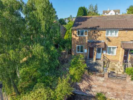 Property For Sale Wheelers Walk, Paganhill, Stroud