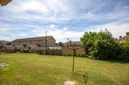 Archway Gardens, Paganhill, Stroud, Image 12
