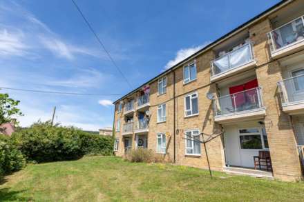 Archway Gardens, Paganhill, Stroud, Image 16