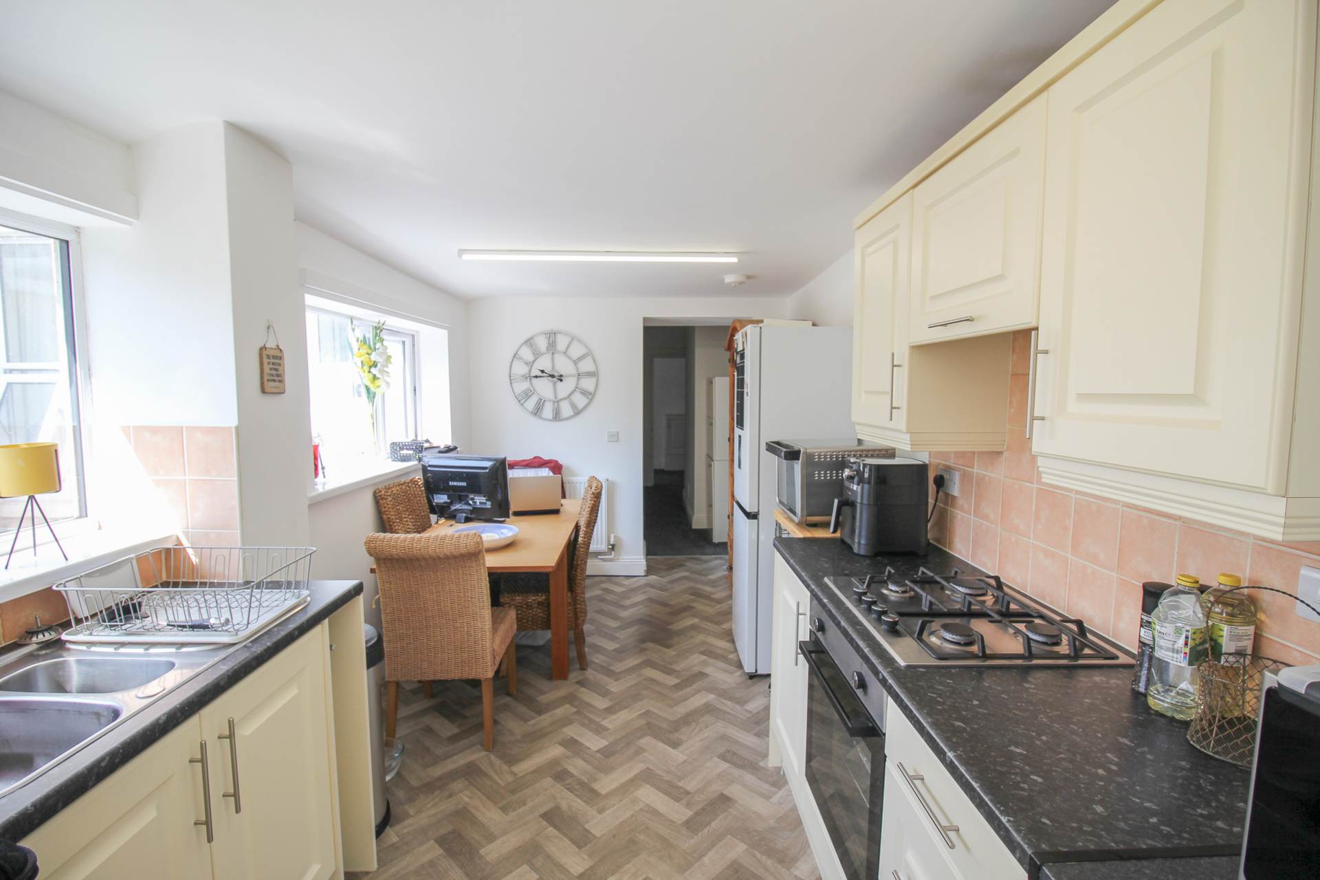 Locking Road**Ground Floor**Garage + Parking**Garden**, Image 5