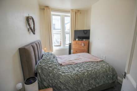 Locking Road**Ground Floor**Garage + Parking**Garden**, Image 8
