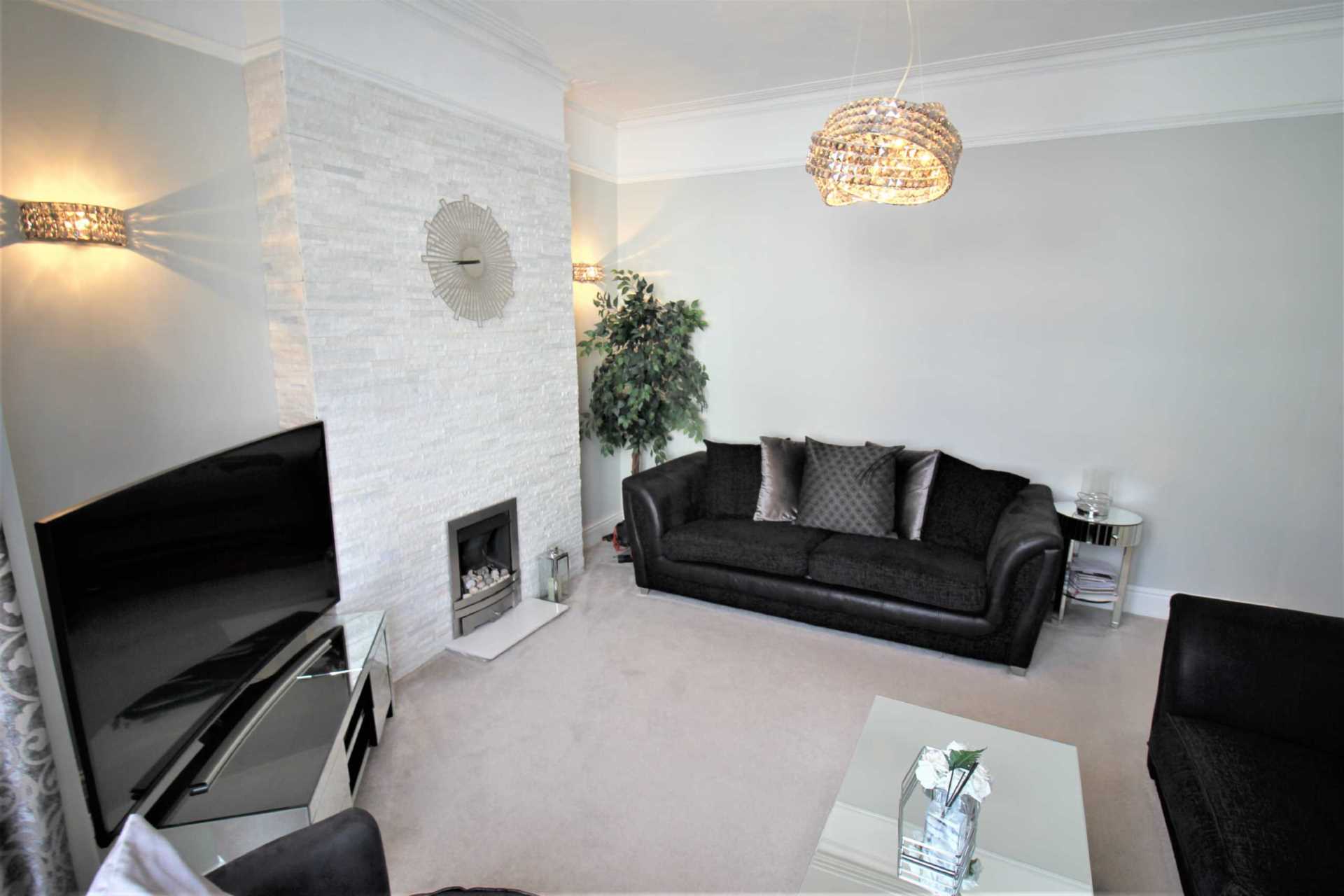 Southend Road, Southward, Image 3
