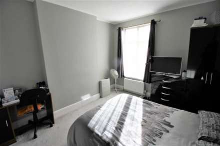Southend Road, Southward, Image 11