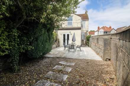 Southend Road, Southward, Image 17
